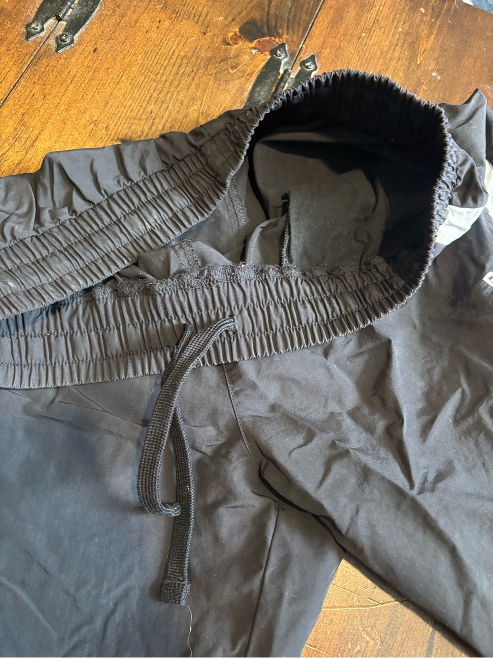 Men’s Retro Reebok Track Pants - Picture 5 of 5